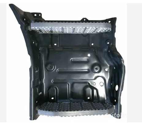 ESTRIBO IZQUIERDO SCANIA S7 OEM 2553995                                                                                                               