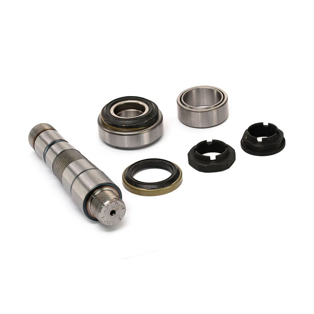 JUEGO DE PERNO PUNTA DE EJE VOLVO VM RENAULT 38X40X237.50                                                                                             