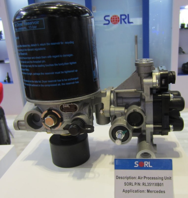 SECADOR AIRE C/VALVULA  MERCEDES ATEGO 1718-1725 OEM A0024312115 K004505                                                                              